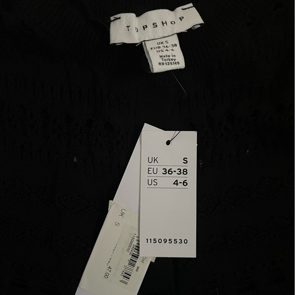 NWT Women’s Topshop black crop top, size: small - Picture 3 of 3